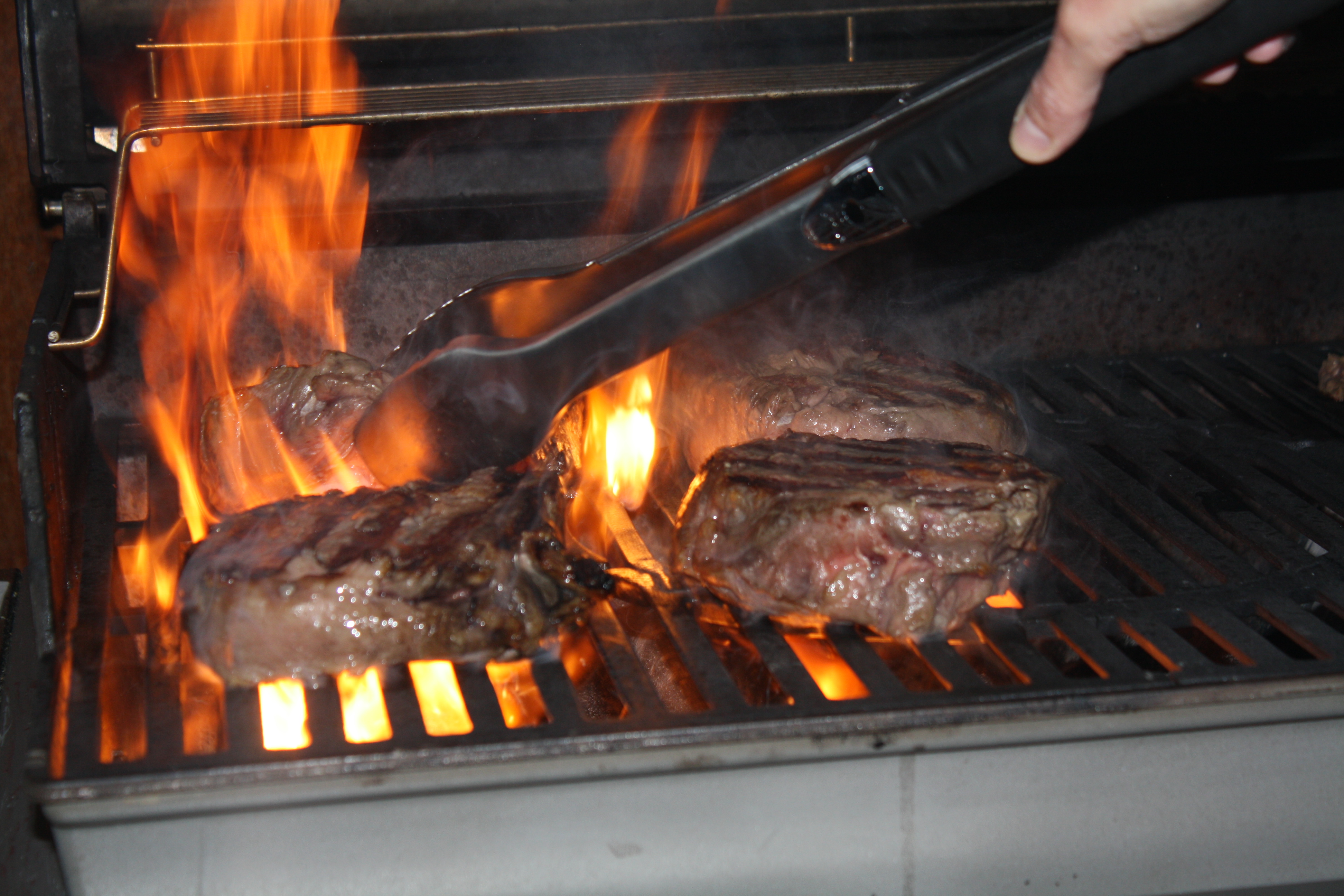 21.08.2026 Grillkurs STEAK Deluxe - Tomahawk, Prime Rib, Dry Aged - Freitag - 4 bis 5 Std.