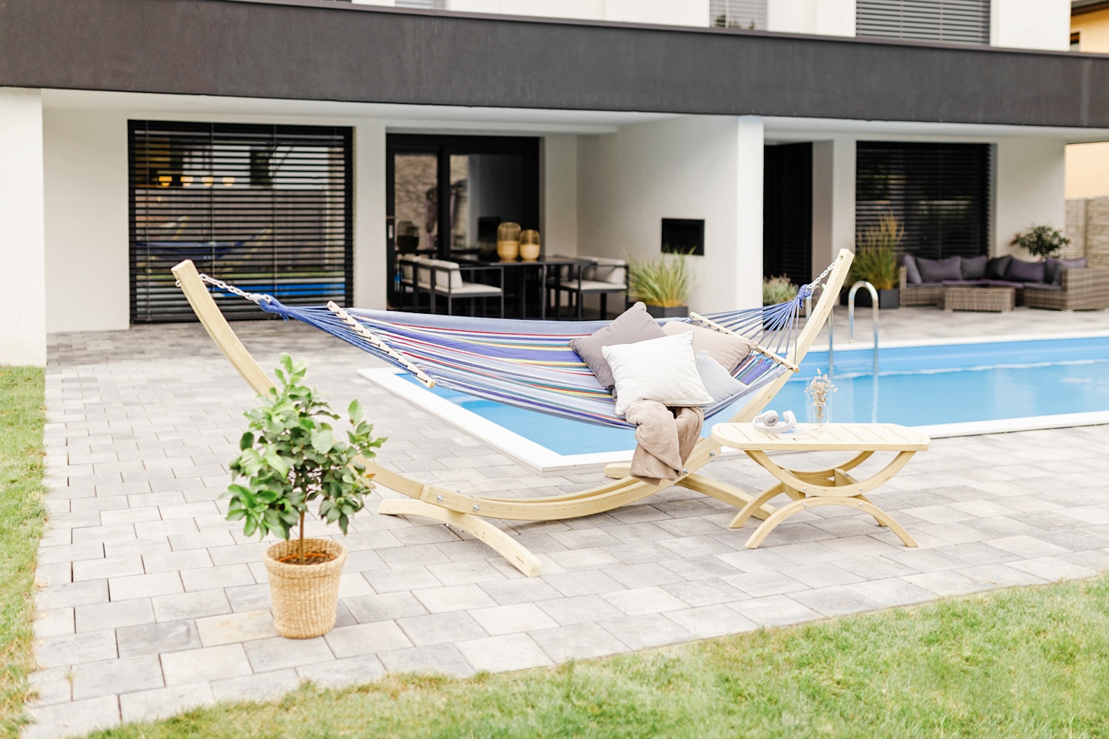Amazonas Star Set Stabhängematte mit Holzgestell Hängematte in mehreren Farben