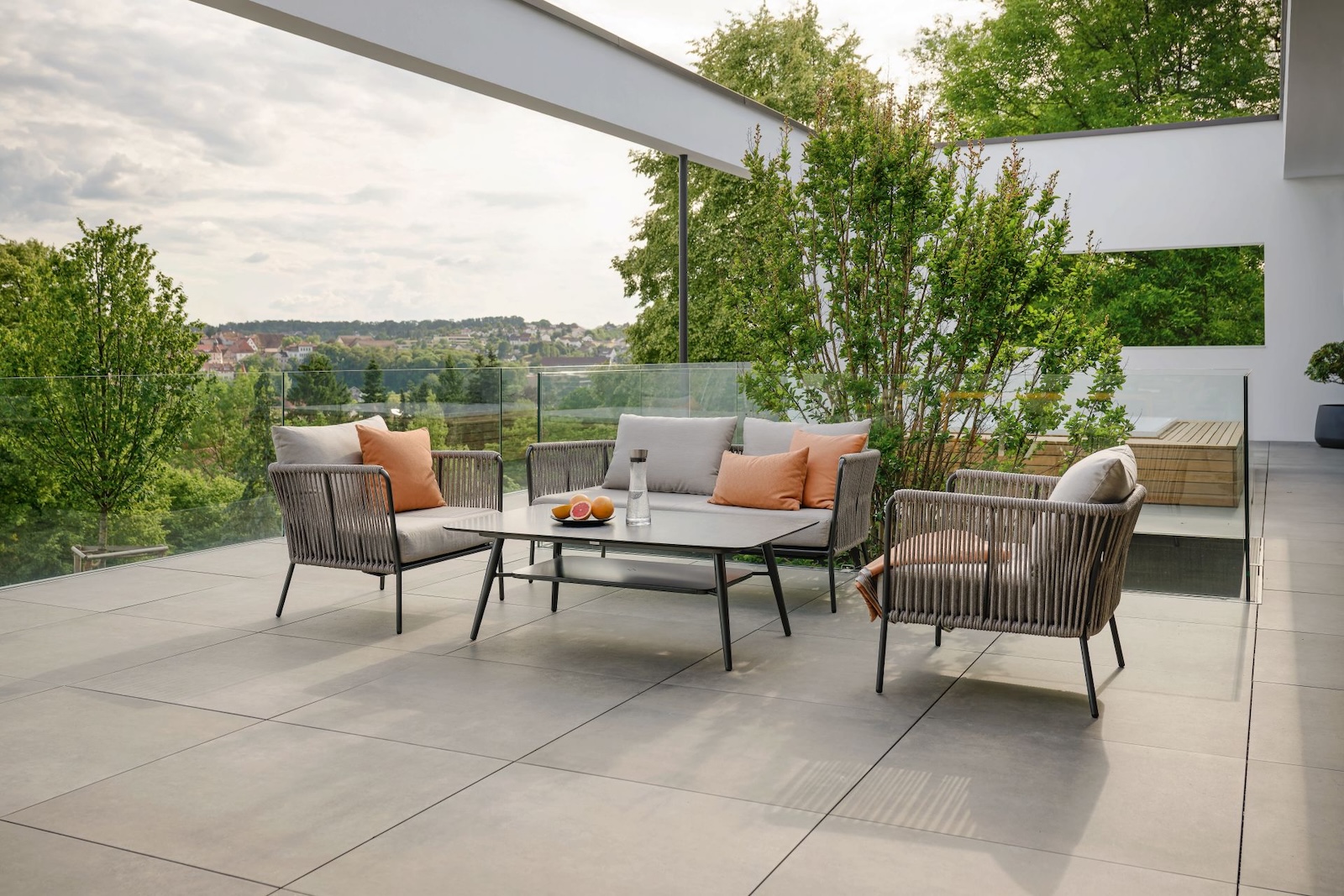 Stern Marla 2-Sitzer Lounge-Sofa Gartensofa Lounge-Bank mit Kissen graubraun